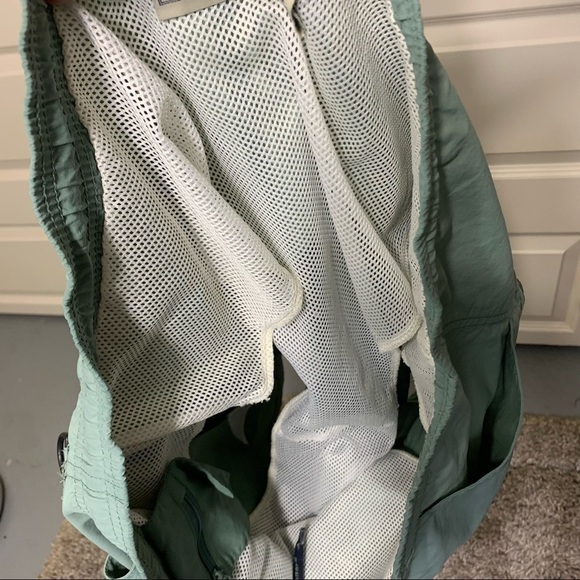 WEEKENDER Traveler Vintage Sage Green Swim & Adventure Shorts Cargo Style Sz 42 - Picture 9 of 13